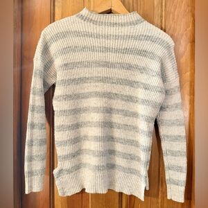 American Eagle Outfitters Gray and Cream Striped Turtleneck Sweater